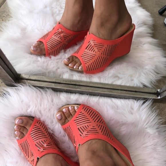 2 Left! Italina Fuchsia Pink Sequin Gem Embellished Platform Comfort Mule Wedge - Picture 7 of 10